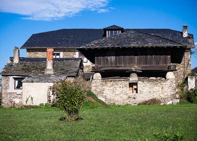 fotografo-vacacional-asturias-casona-asturiana-navia